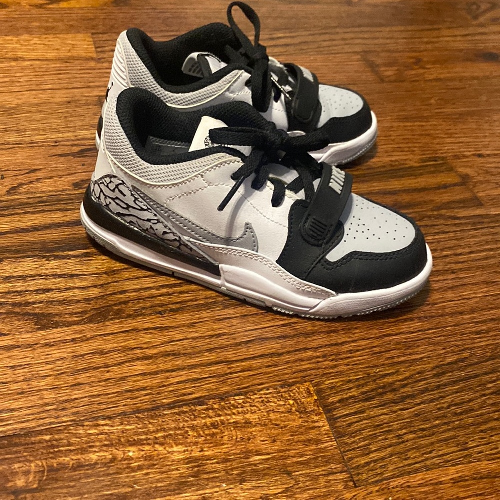 Jordan legacy 312 low